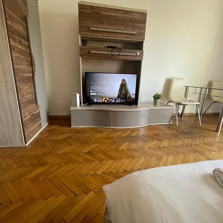Skyline Apartment